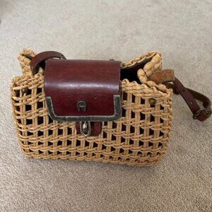 Beachy Woven Purse